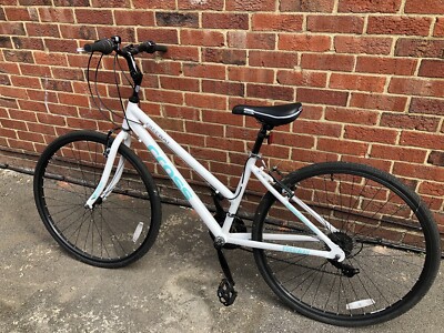 Freeway Cross Ladies Hybrid bike, Used Twice