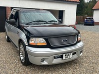 2003 FORD F150 HARLEY DAVIDS0N 100 TH ANIVERSEY RIGHT HAND DRIVE Petrol Automati