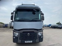 2020/70 RENAULT TRUCKS T-RANGE 26 TONNE SLEEPER CAB BOX WITH SLIDE OUT LIFT