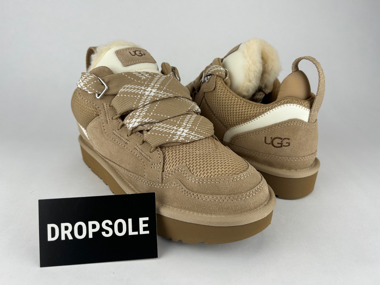 Pre-owned Ugg Women's  Lowmel Sneaker Boot | Size 7 W | Sand | 1144032-san In Beige
