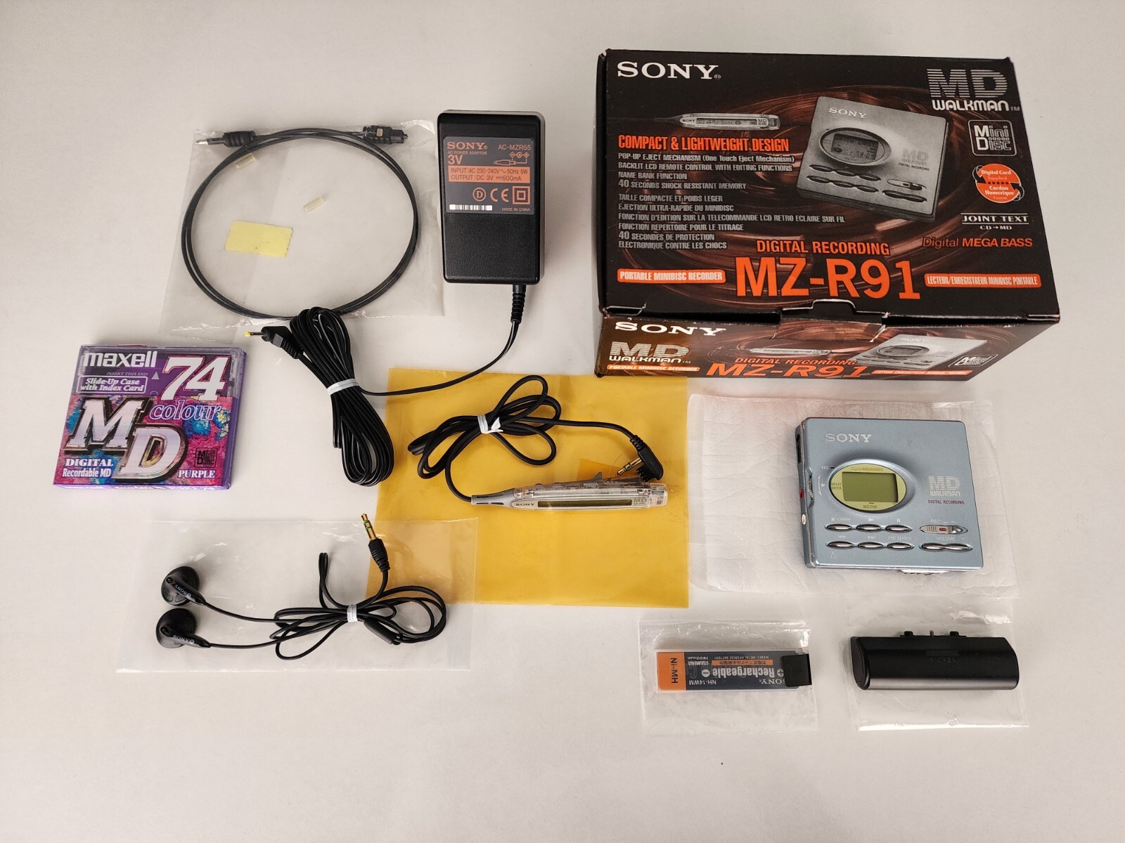 Vintage Sony Walkman MZR91 Personal Minidisc Recorder / Player MD Mini