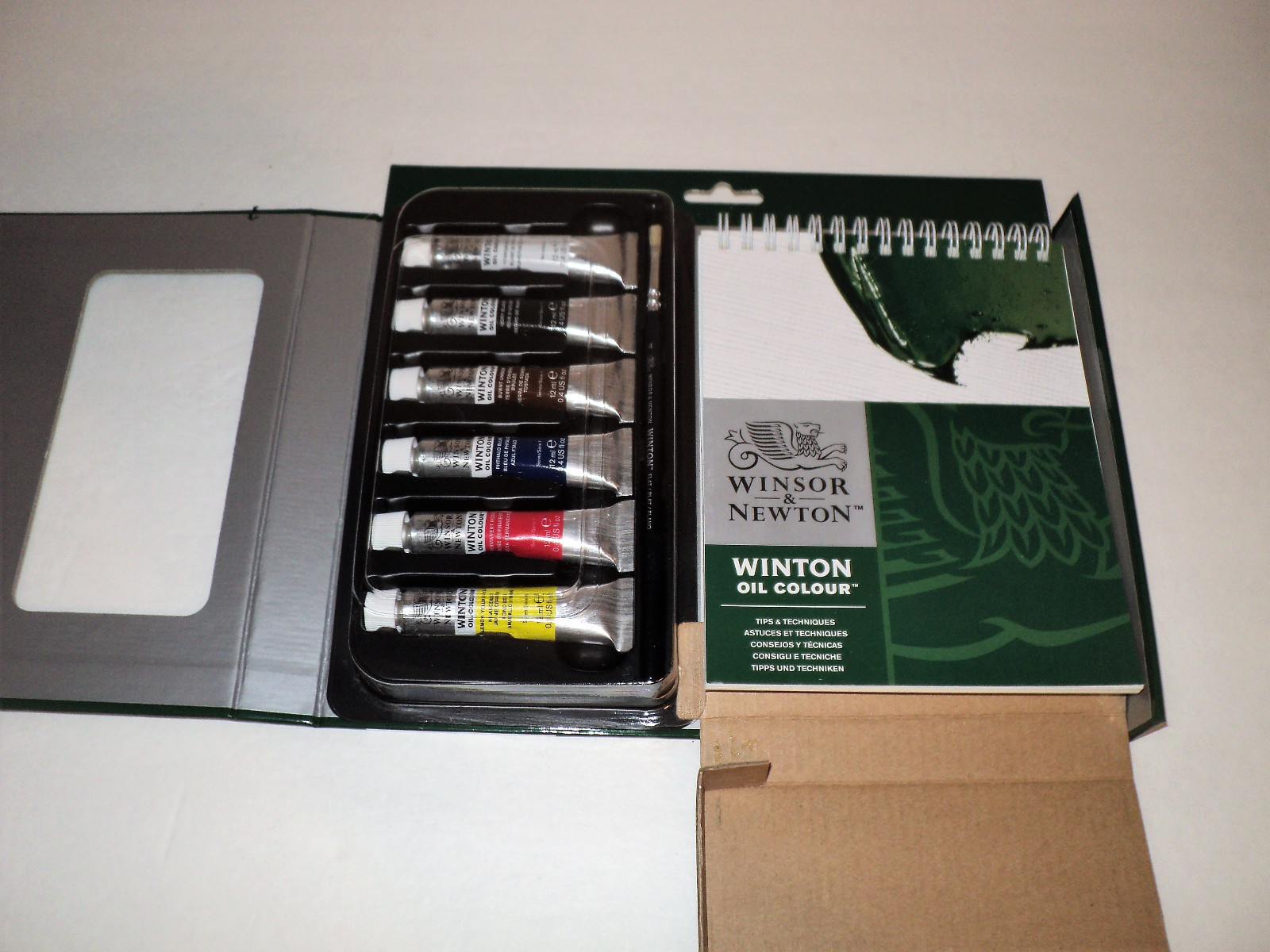 OIL COLOUR  PAINT TIPS AND TECHNIQUES SET by WINSOR & NEWTON