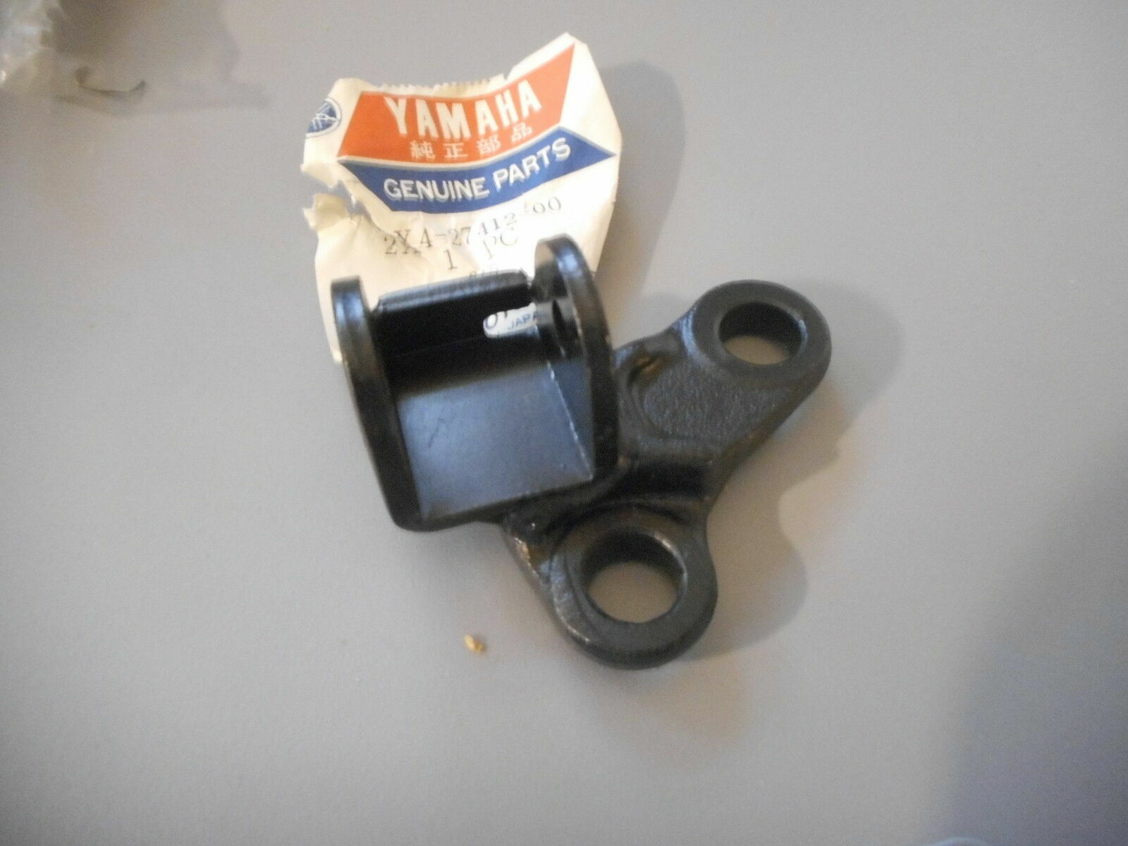 NOS Yamaha YZ250 79 YZ400 80 YZ465 OEM Footrest Bracket 2X4-27412