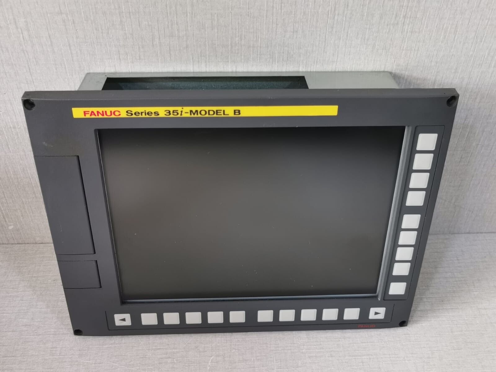 FANUC A02B-0323-C074 SERIES 35I-MODEL B 10.4 LCD UNIT FANUC A02B-0323-C074 SERIES 35I-MODEL B 10.4 LCD UNIT