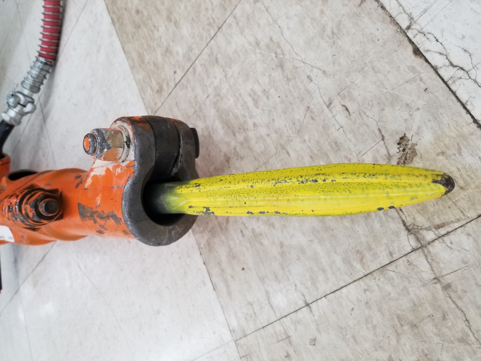American Pneumatic Demolition Hammer APT 190 Jack Hammer 114