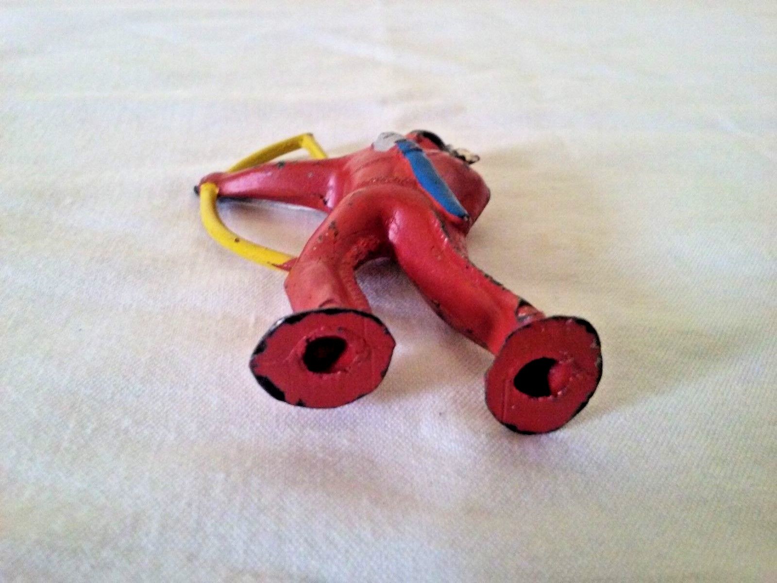 VINTAGE BARCLAY LEAD FIGURE INDIAN MAN WITH BOW AND ARROW