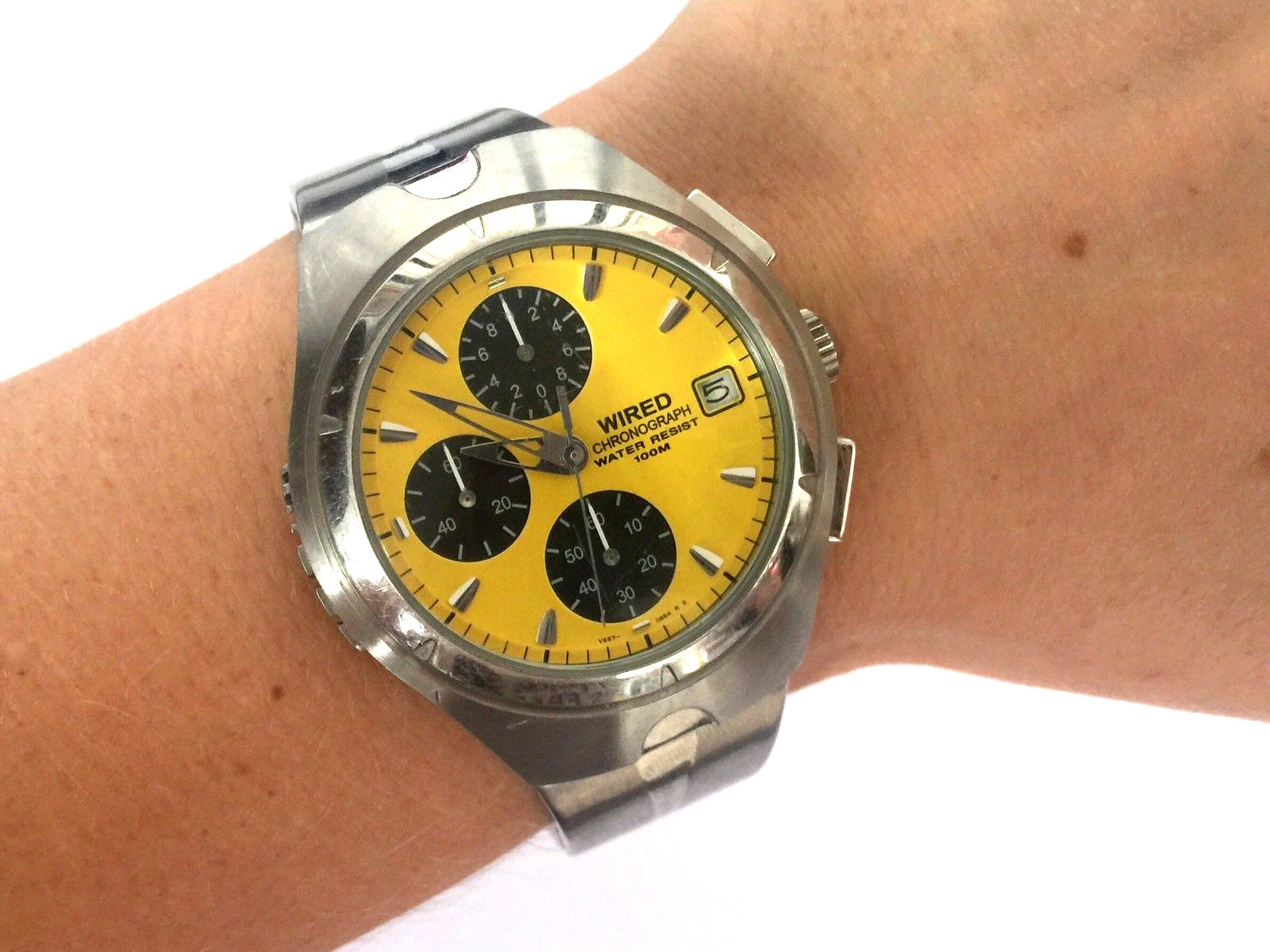 seiko yellow dial watch