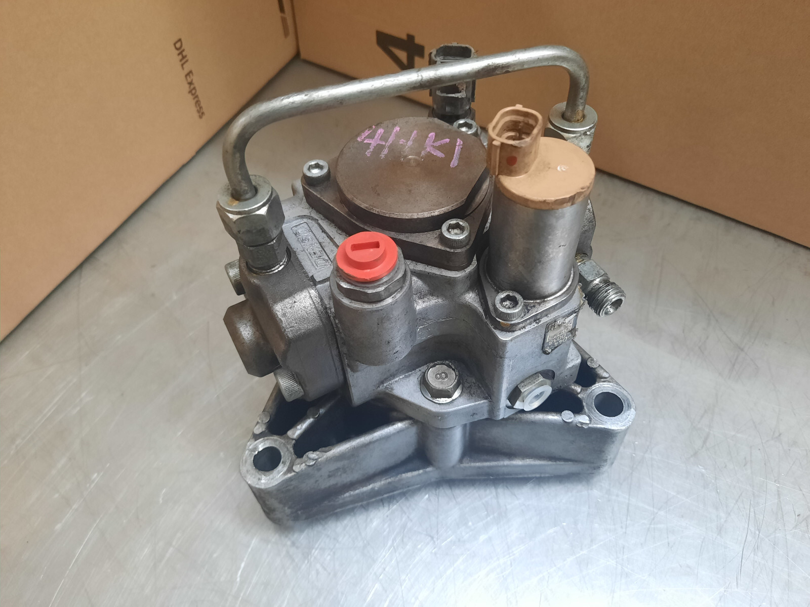 よっちゃん Toyota Land Cruiser UZJ100 HDJ100 OEM Front Right Signal