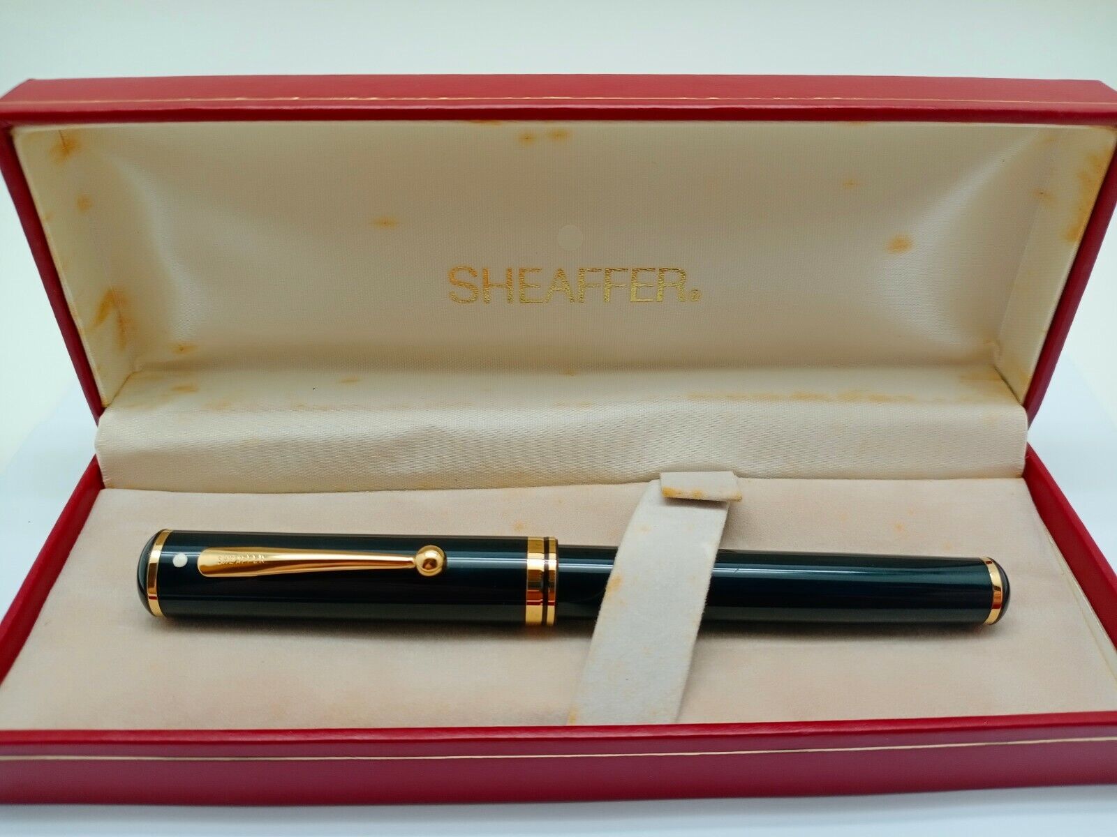 SHEAFFER GRAND CONNAISSEUR 18K NIB FOUNTAIN PEN & BOX (MINT SHEAFFER GRAND CONNAISSEUR 18K NIB FOUNTAIN PEN & BOX (MINT