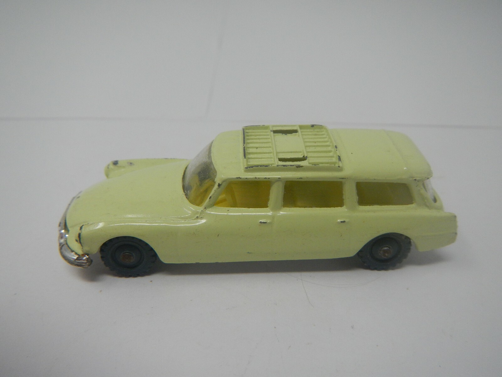 ミニカー HUSKY CITROEN SAFARI Vintage Husky Models Citroen Safari w/o Boat | eBay