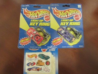 Hot Wheels 1997/1998 2-Light-Up Key Ring & 4-Body Decals