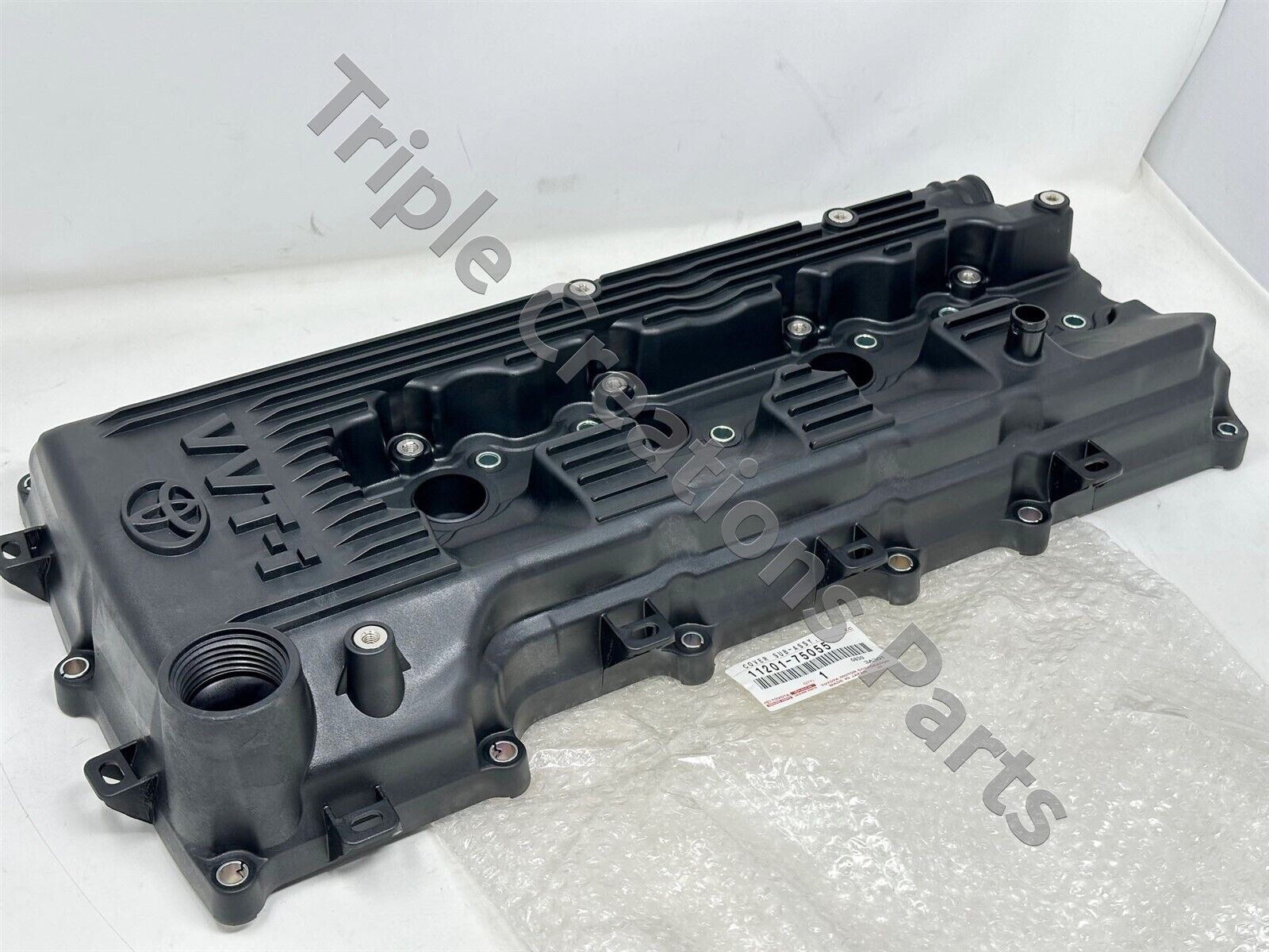 1120175055 GENUINE Toyota COVER SUB-ASSY, CYLINDER HEAD 1120175055 GENUINE Toyota COVER SUB-ASSY, CYLINDER HEAD