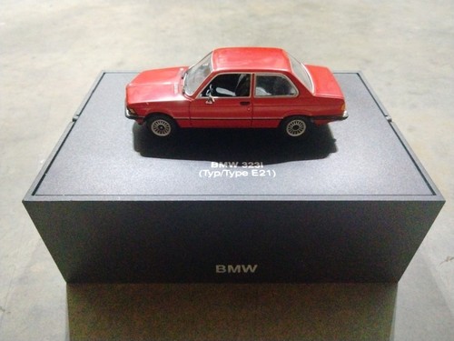BMW 323i Touring E46 ミニカー ミニチャンプスPMA1/43 BMW 323i Touring E46 ミニカー ミニチャンプスPMA1/43 BMW 323i