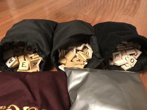 1085 Scrabble Wooden Letters Replacement Tiles Plastic Stars Crafts (A5)