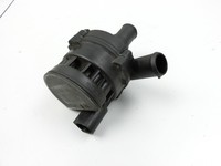 Mercedes E250 W212 13-16 2,0 155KW Umwelzpumpe Heizung Pumpe Mercedes E250 W212 13-16 17.09.2013 A2128350164 gebraucht Vorschau 4