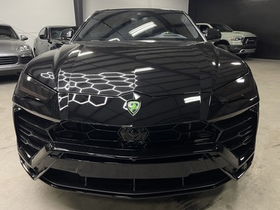 Owner 2019 Lamborghini Urus SUV Black AWD Automatic