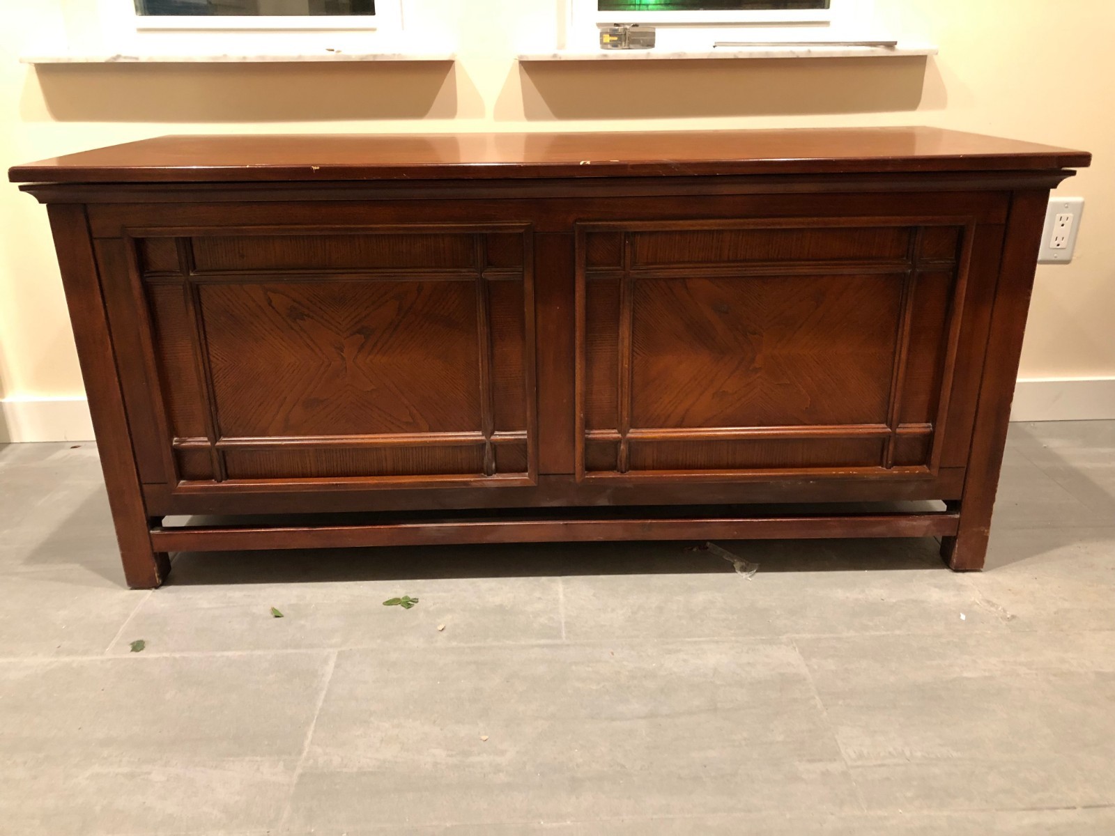 Pre-Owned Chest Wood Storage Trunk - QUEENS, NY PICKUP ONLY