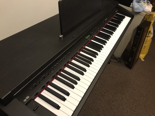 Roland 88 key digital piano Model HP-2900G