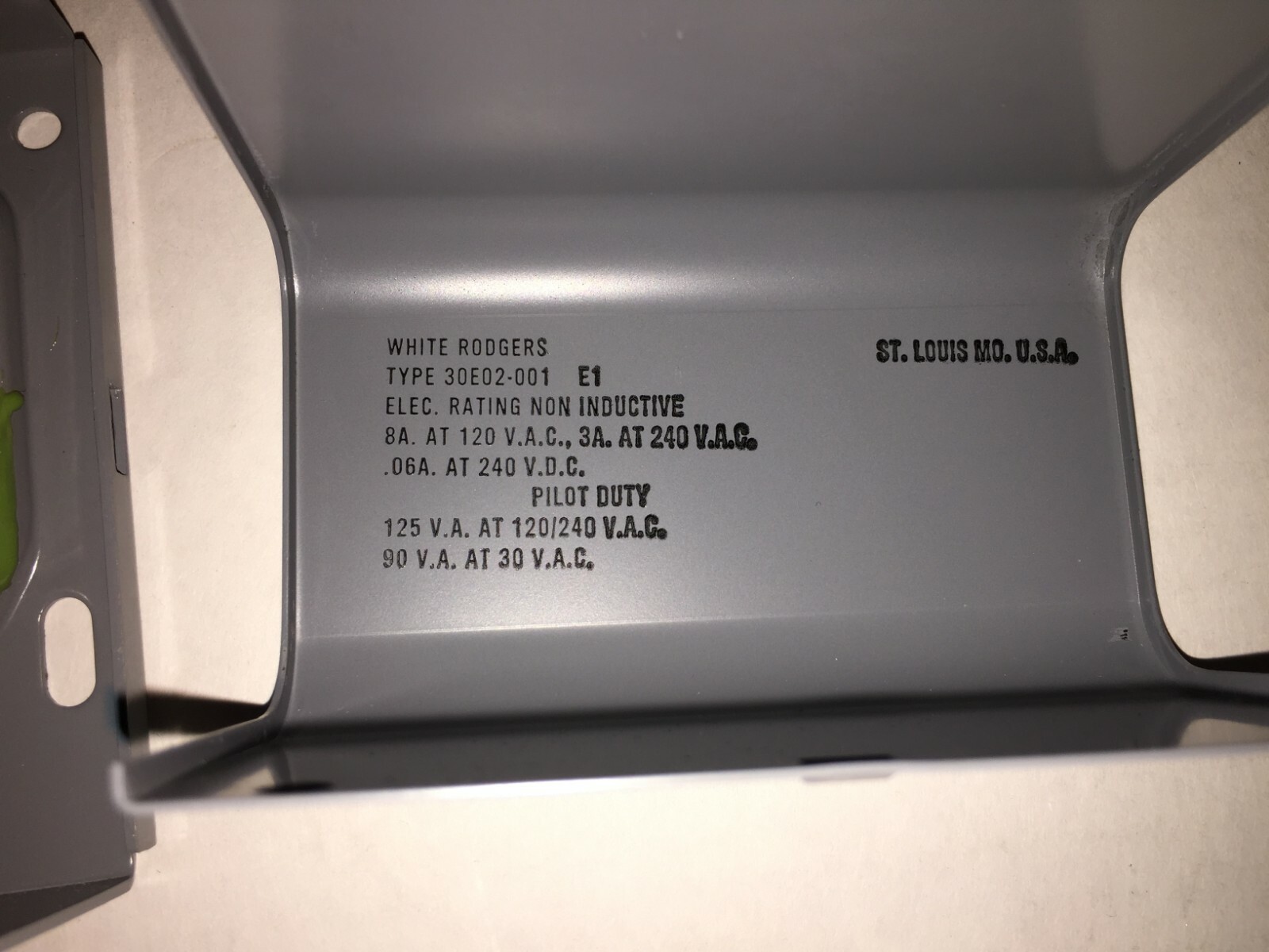 White-Rodgers 30E02-1 Thermocouple Pilot 30E021 125VA 120/240VAC