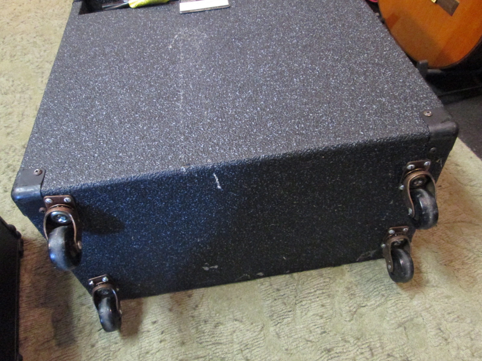 PEAVEY KB60 USA Made Keyboard Amplifier - wheels added - LOCAL ONLY Please