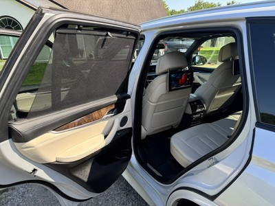 image 9 of interior