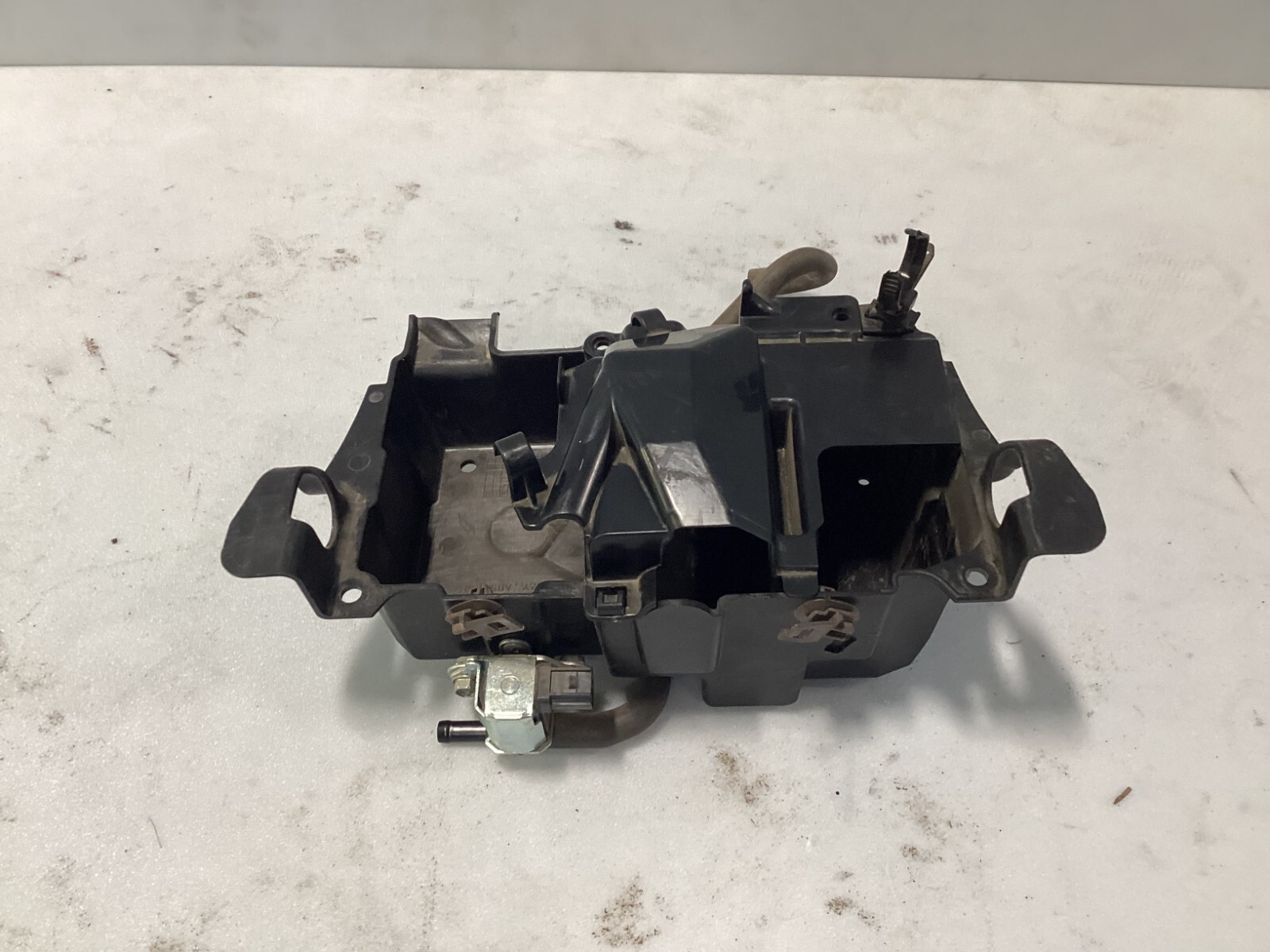 19-22 HONDA CBR650R CBR 650 R ECU COMPUTER HOLDER TRAY TRIM