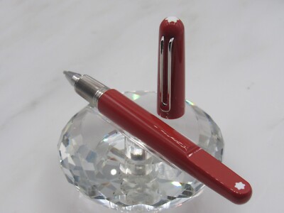 BEAUTIFUL HIGH QUALITY GREAT WRITERS M MAGNET LUXURY SERIES RED ROLLER BALL PEN