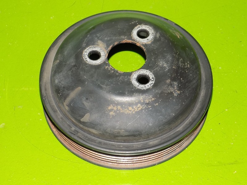 94-97 Mercedes C220 OEM W202 1112300015 power steering pump pulley wheel gear