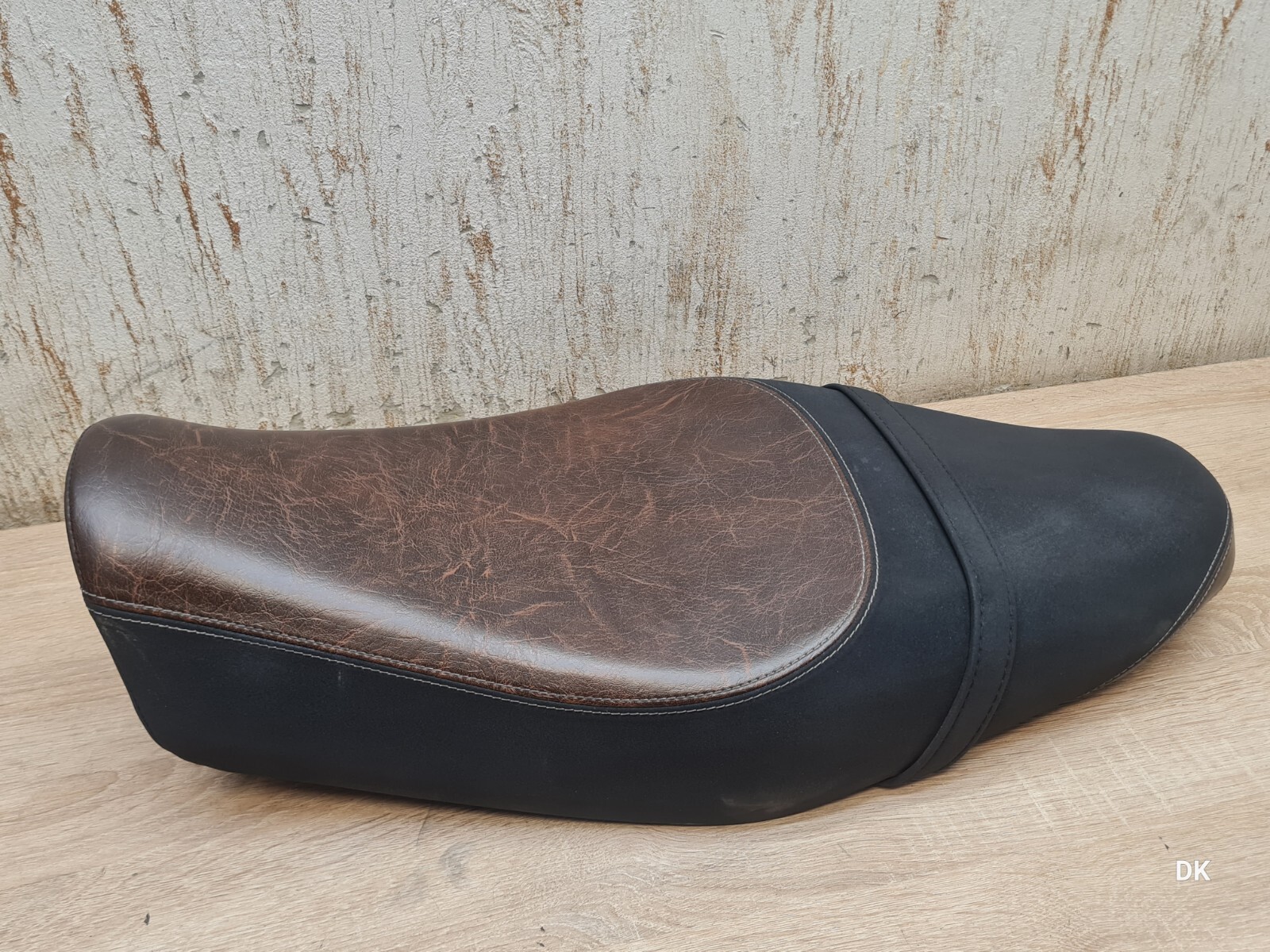 xsr700 純正シート