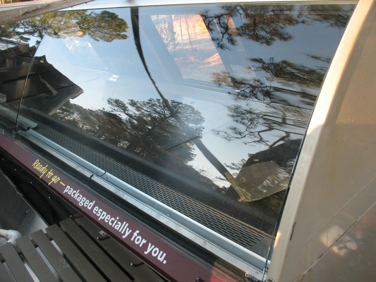 CURVED GLASS COOLER BARKER 12FT.OPEN MERCHANDISER BARKER 12FT FREE COOLERS