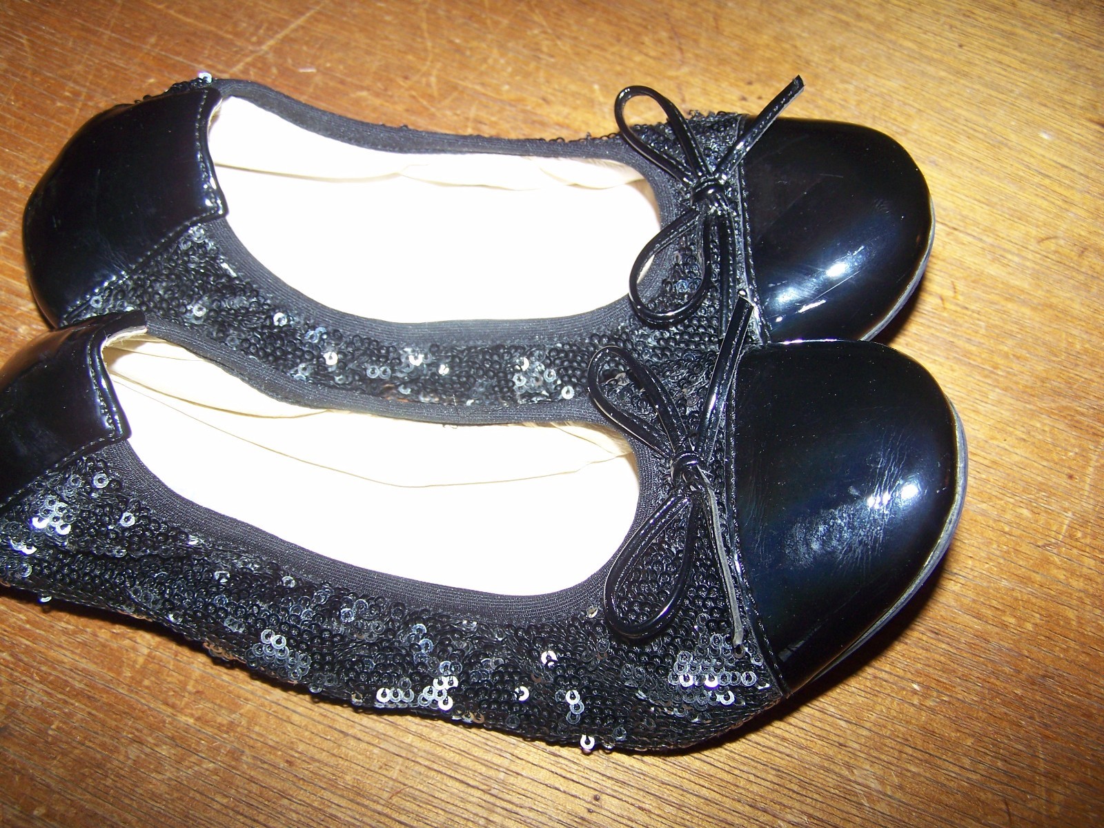 PRIMIGI BLACK PATENT LEATHER SILVER SEQUIN BALLET FLATS SHOES. 36.
