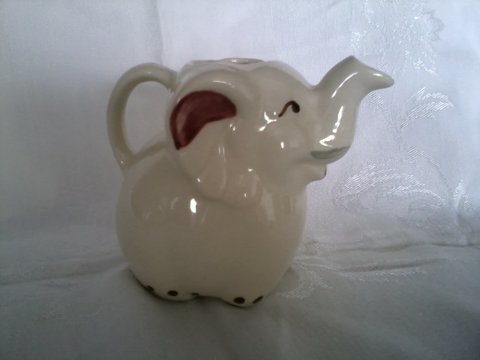 Vintage SHAWNEE Elephant Creamer,  Excellent Cond.