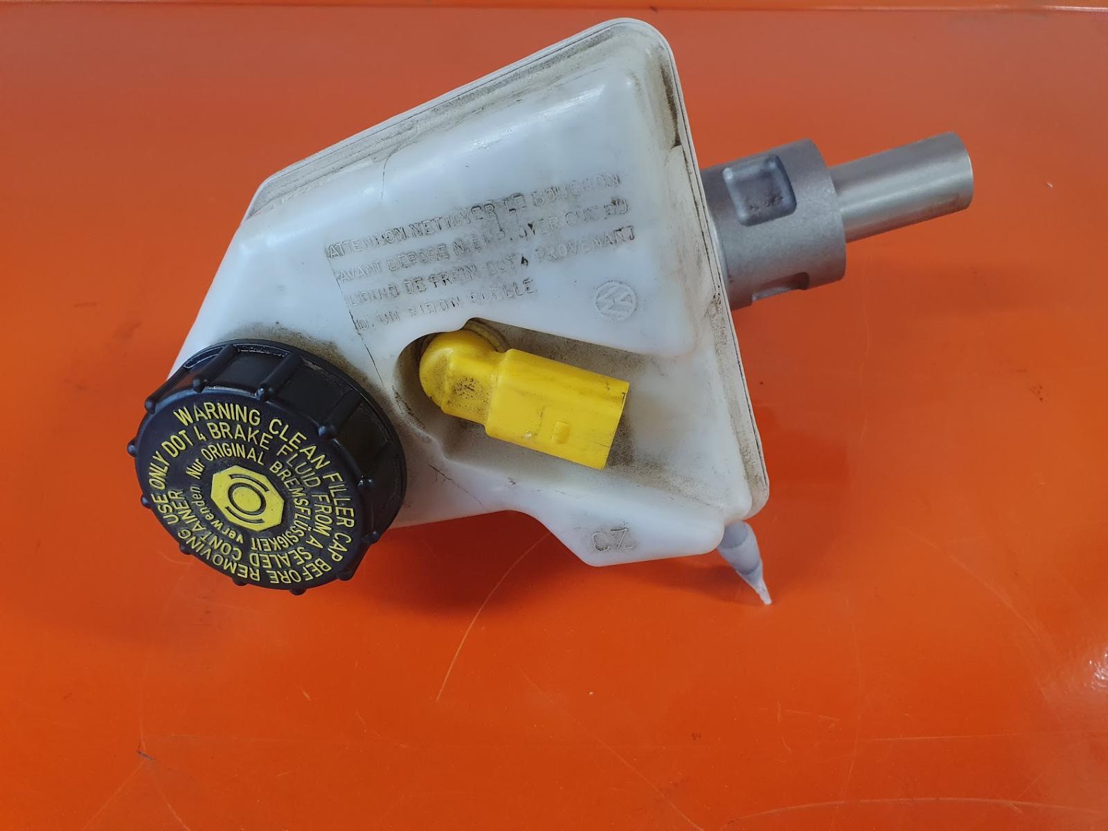 2014 Audi A1 MASTER CYLINDER MK 1 8X 12/10-12/18 image 3
