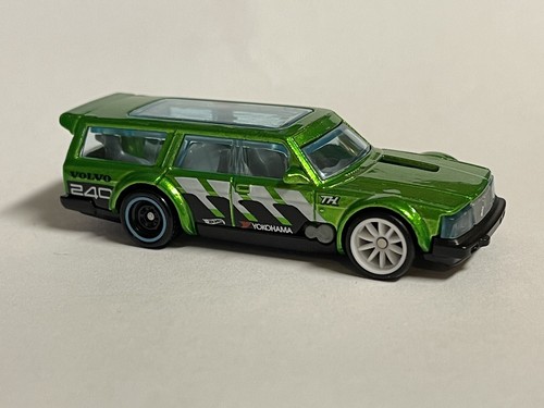 ミニカー Hot Wheels Volvo 240 Drift Wagon Hot Wheels Volvo 240 Drift Wagon Green #245 Mainline 2023