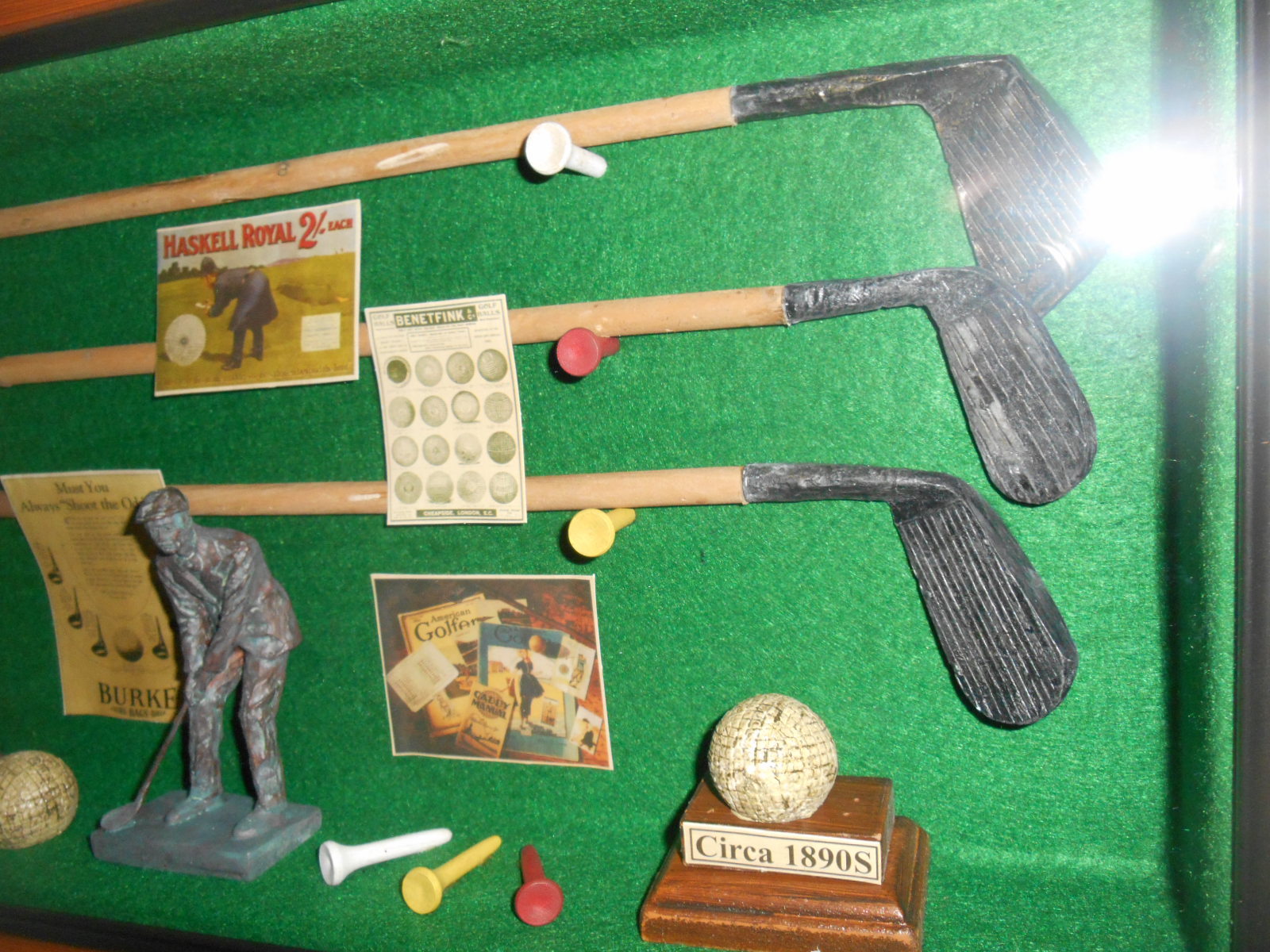 Vtg. Lg. Shadow Box of GOLFING Memorabilia Replica Items Man Cave Office Display