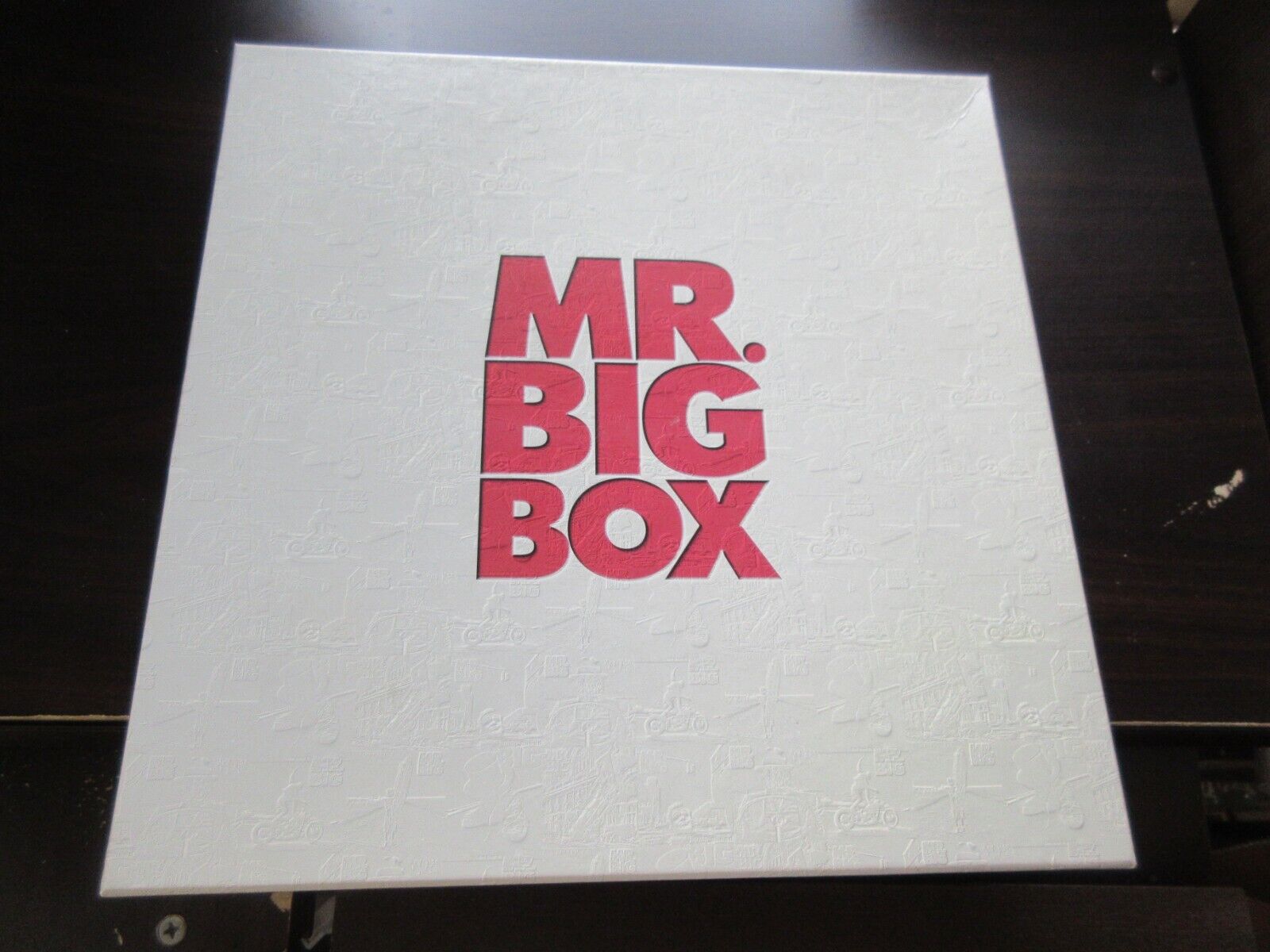 Mr. Big Box Japan Limited Six CD T-shirt Box Set AMCY-10060 /65 Paul Gilbert Mr. Big Box Japan Limited Six CD T-shirt Box Set AMCY-10060 /65 Paul Gilbert