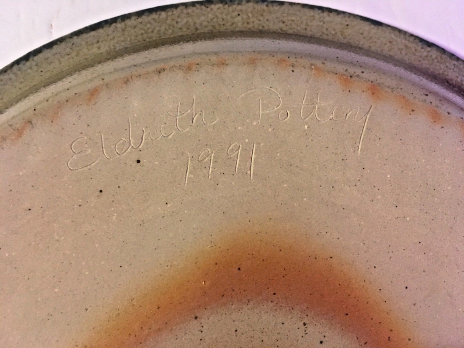 Pottery Pie Plate Santa w/ Toy Sack Eldrith Pottery 1991 11 in. Dia. Christmas