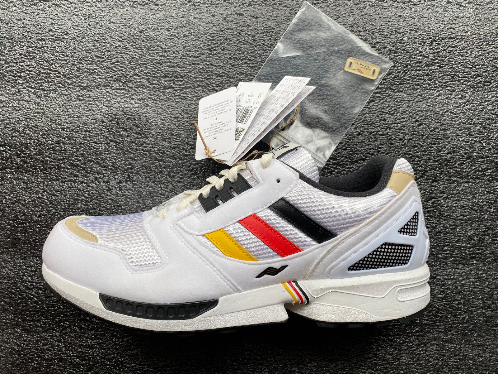 Adidas ZX 8000 Overkill Heimspiel Deutschland ZX8000 DFB US 12 UK 11,5 EU 46 ⅔ | eBay Adidas ZX 8000 Overkill Heimspiel Deutschland ZX8000 DFB US 12 UK 11,5 EU 46 ⅔ | eBay