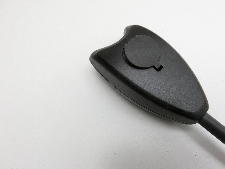 Opel Adam M13 12-19 Gurtstraffer Rechts Hinten Opel Adam M13 12-19 04.10.2013 13357741 34125715B gebraucht Vorschau 4