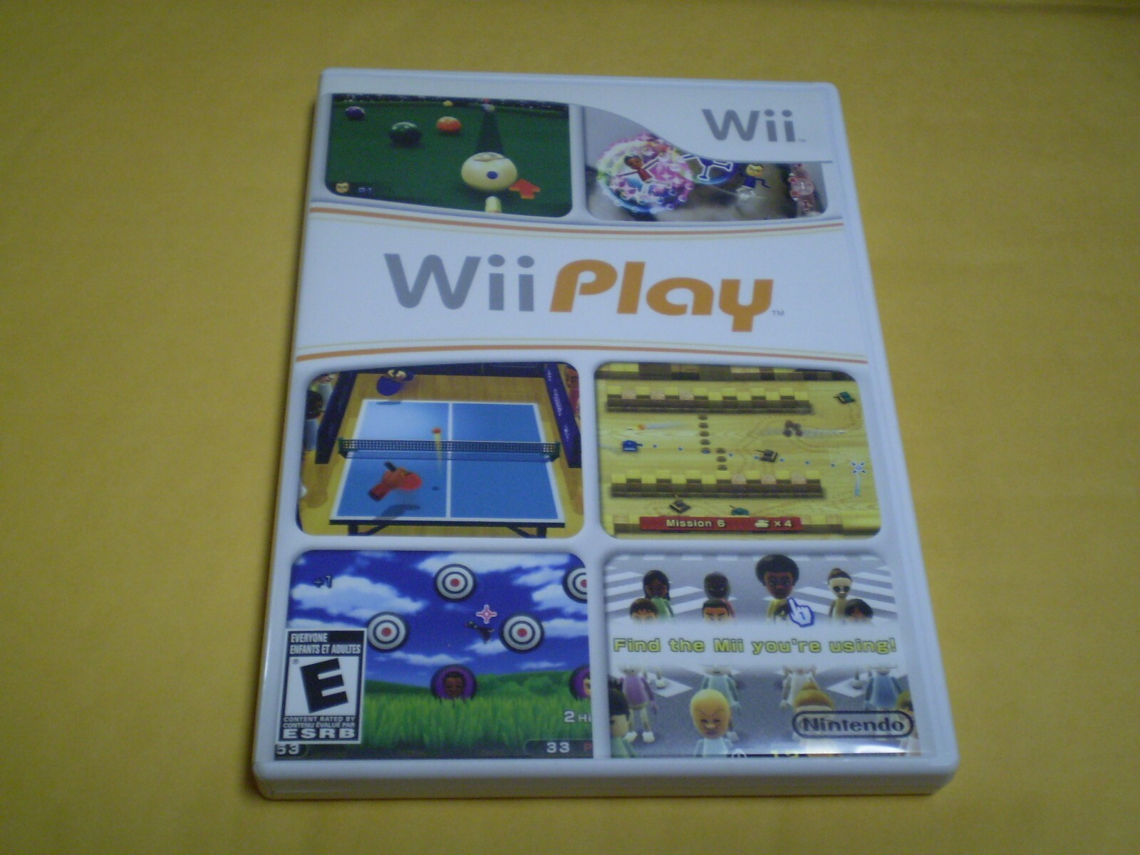Wii Play (Nintendo Wii Game, 2007) w/Instruction Manual