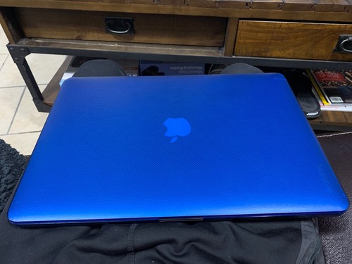 Apple MacBook Pro 15.4