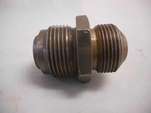International 560 504 606 Tach Drive Housing Connection 368246R1