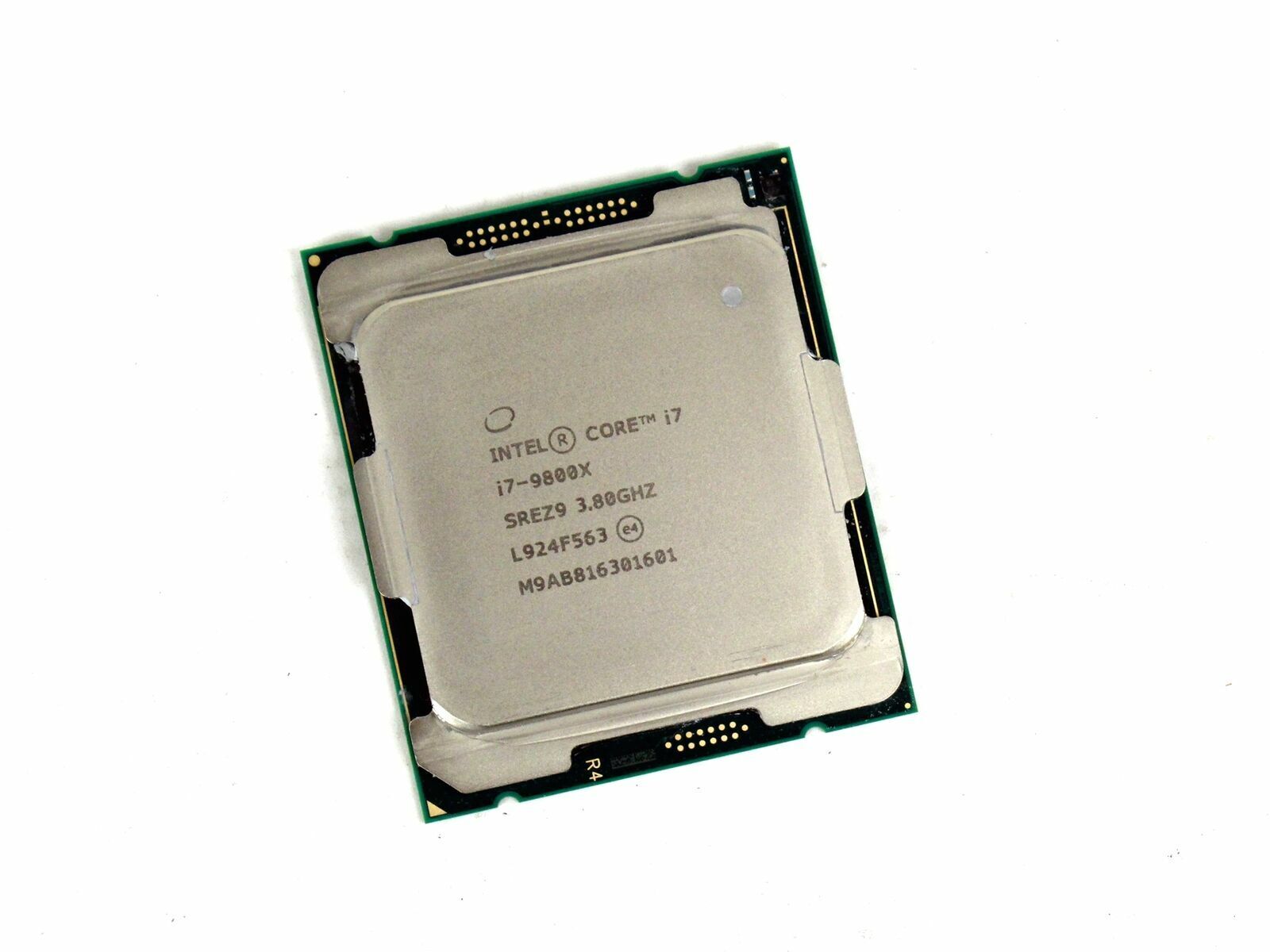 Intel Core i7-9800X 8C 16T 3.8GHz SREZ9 LGA2066 CPU Intel Core i7-9800X 8C 16T 3.8GHz SREZ9 LGA2066 CPU