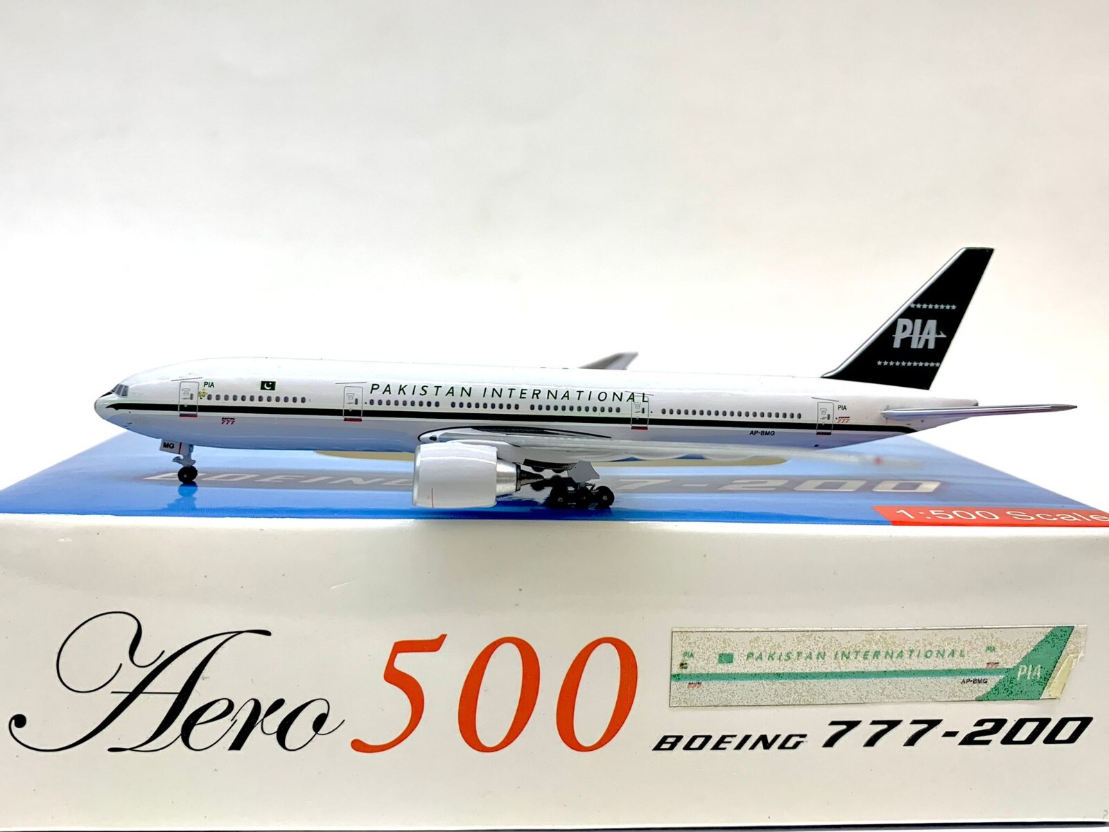 Aero500 / Herpa Scale 1:500 Pakistan International Boeing
