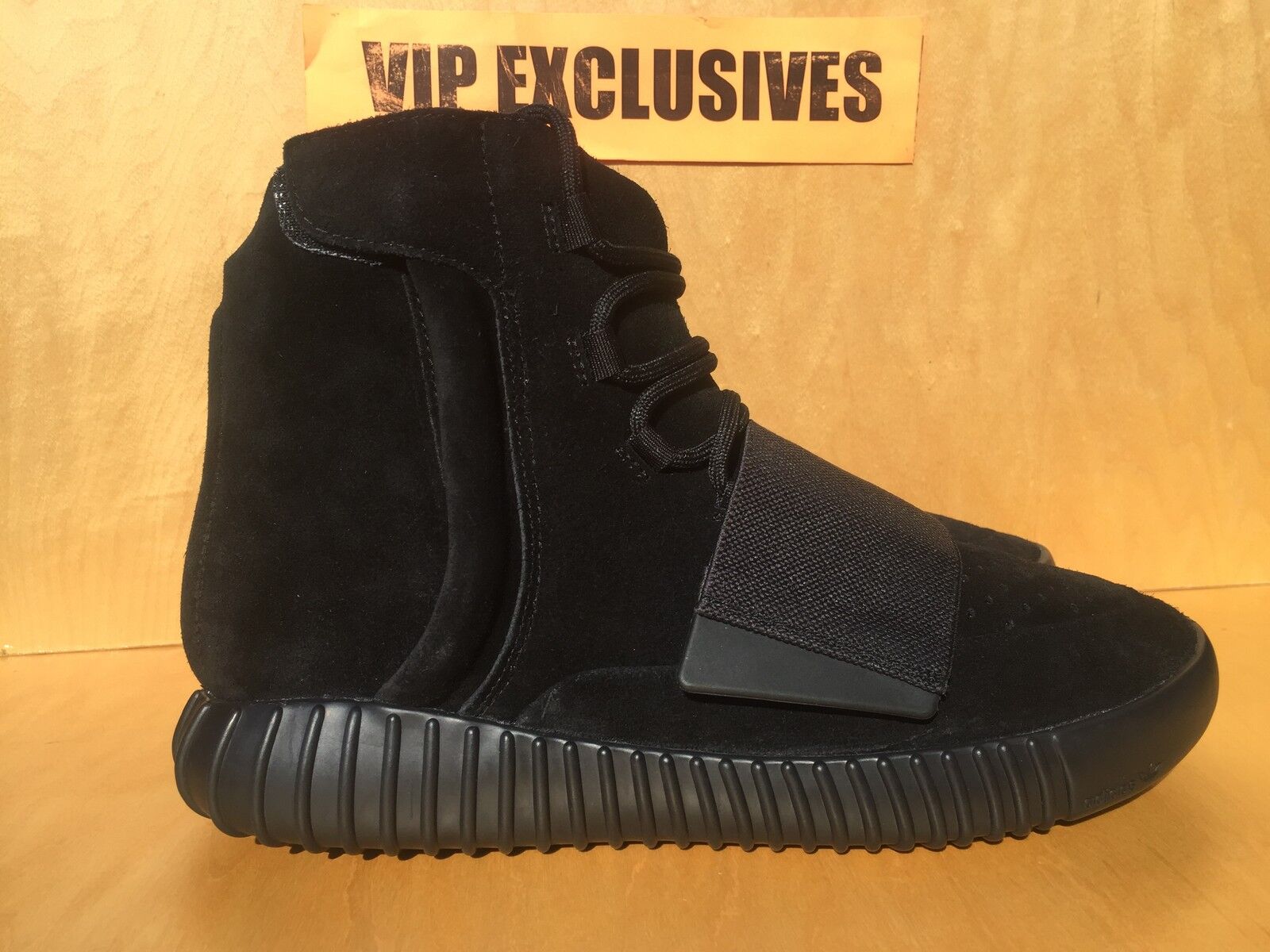 Adidas Yeezy 750 Boost Kanye West Pirate Triple Black Suede Adidas Yeezy 750 Boost Kanye West Pirate Triple Black Suede