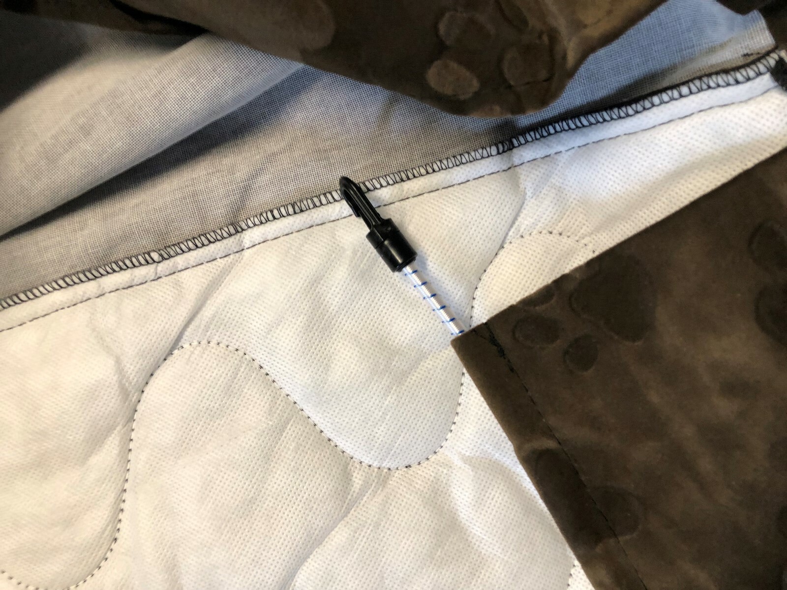 Drs Foster and Smith Quilted Bungee Rear Seat Cover 60