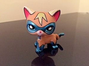 Littlest Pet Shop Super Hero | eBay