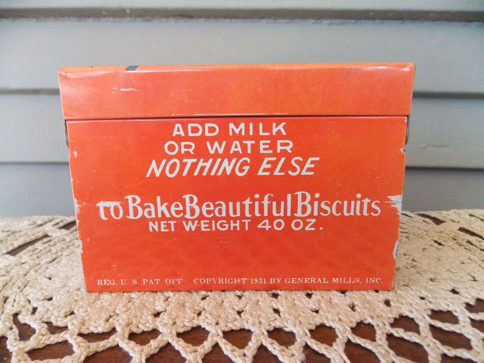 Vintage Metal Recipe Box Bisquick Betty Crocker Advertising with Recipes & Cards