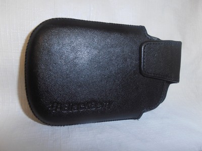 Blackberry Black Leather Belt Holster w/ Magnetic closure & Belt Swivel