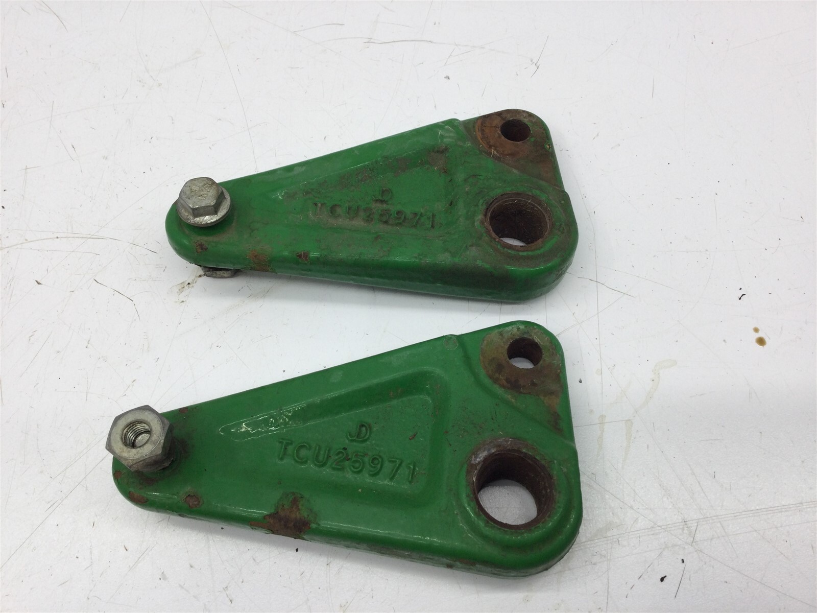 専用 A JOHN DEERE LIFT PIVOT PAIR TCA24945 Z520A Z710A Z720A Z820A